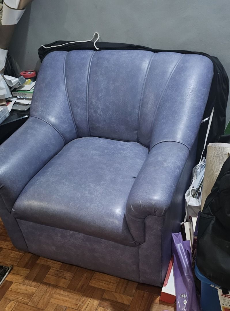 Heavy Duty Single Seater Sofa (Category: Chairs) located in Pasig City. Submitted by minyey (Listing ID 1304463538, Image 2). Description: Selling Single Seater Sofa: Pick-up at Mercedes Village, Pasig Or via Grab car delivery at buyer's expense (ensure car capacity and appropriate payment for extra effort for driver/assistant) Text me for faster transaction 09054142859 Condition: Fairly used, matibay lang talaga. See pictures to appreciate. RFS: