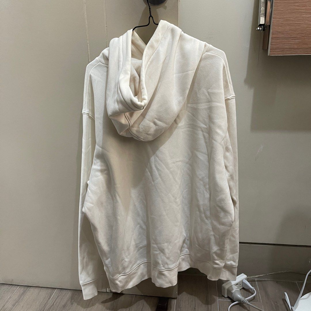 H&m cream hoodie store