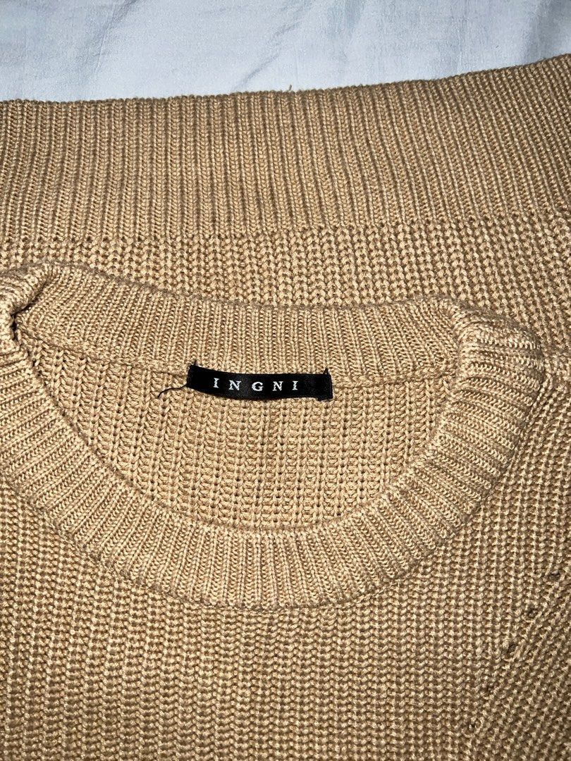 Ingni Brown Vest (Category: Sleeveless) located in Manila. Submitted by florescant (Listing ID 1304533167, Image 3). Description: - no size on tag. W: 17.5 L: 23.5 - no visible himulmol. condition: 10/10 - all actual photos are already posted .