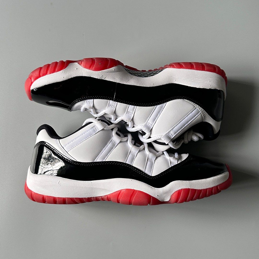 Jordan 11 Retro Low Concord Bred (Category: Sneakers) located in Baguio. Submitted by jasonkicksph (Listing ID 1304610658, Image 1). Description: Jordan 11 Retro Low Concord Bred 11us 29cm Excellent to new condition Complete with box 9500.