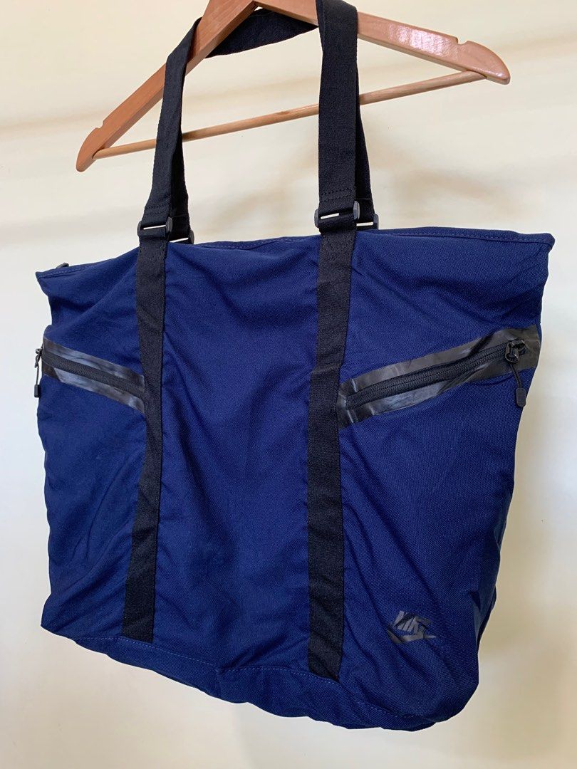 Nike azeda tote bag Women s Fashion Bags Wallets Tote Bags on Carousell