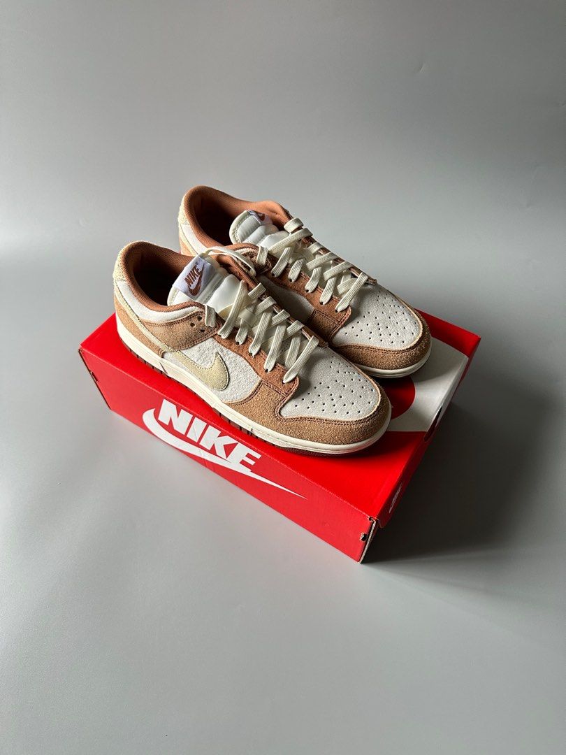 Nike Dunk Low Medium Curry (Category: Sneakers) located in Baguio. Submitted by jasonkicksph (Listing ID 1304610710, Image 2). Description: Nike Dunk Low Medium Curry 9.5us 27.5cm Brand new Complete with box 6500.