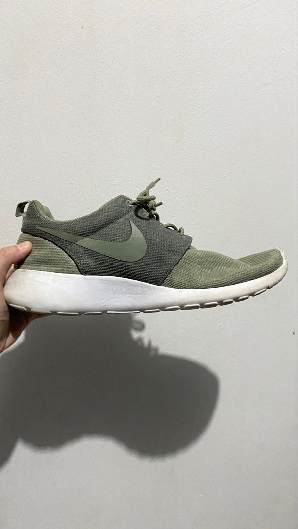nike roshe g olive