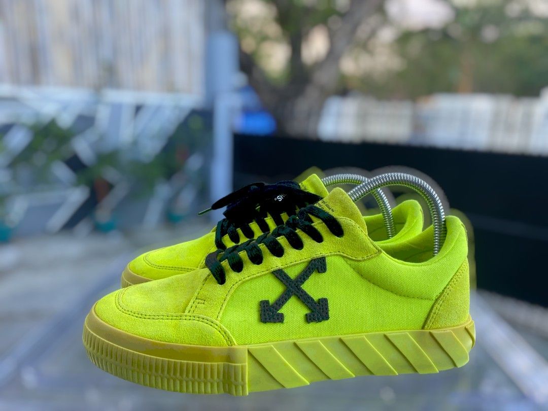 off white vulc neon
