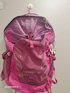 （分類：）位於 。 由 yuenluk 提交（商品編號 1304452608，圖片 1）。簡介： 。