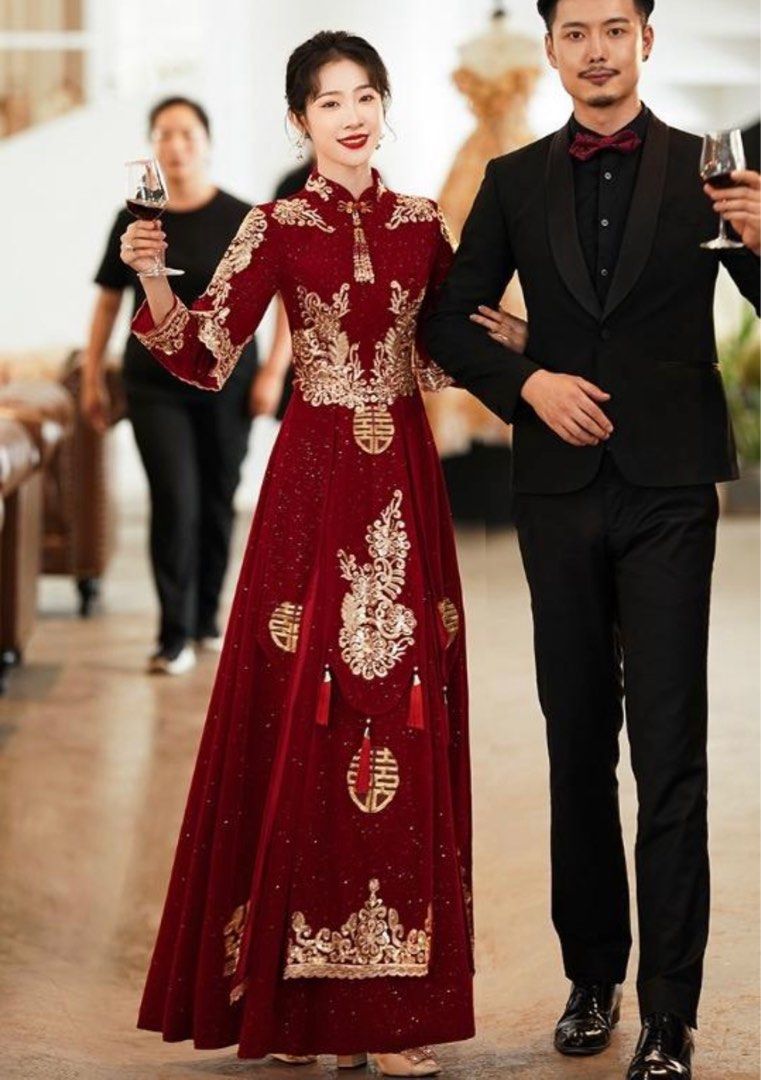 Gold cheongsam dress shop
