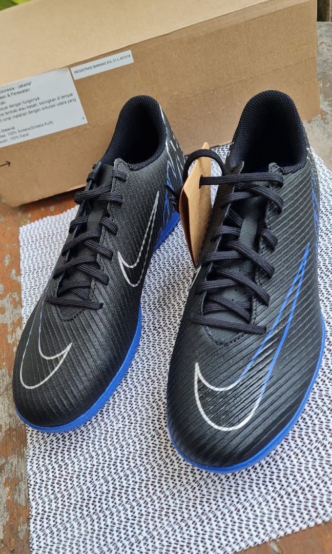 harga sepatu futsal nike mercurial vapor xii