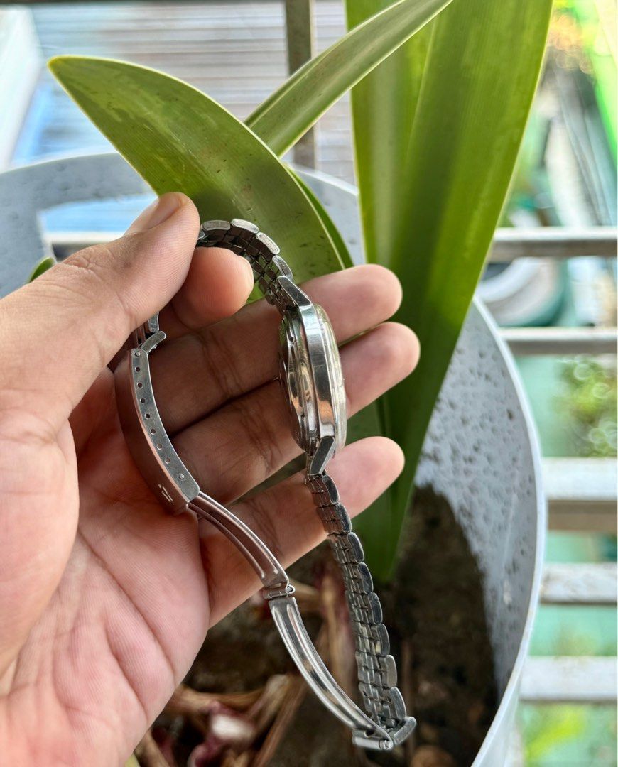 Super Rare Vintage Bulova Accutron 1960s Sweeping Seconds Hand, Luxury