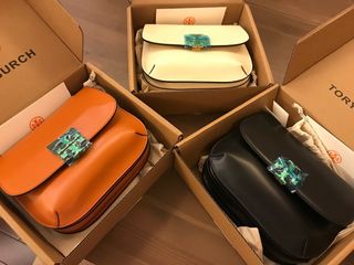（分類：）位於 。 由 janetlam3778 提交（商品編號 1304559072，圖片 1）。簡介： 。
