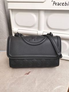 （分類：）位於 。 由 outlet.bag.mall 提交（商品編號 1304574638，圖片 1）。簡介： 。