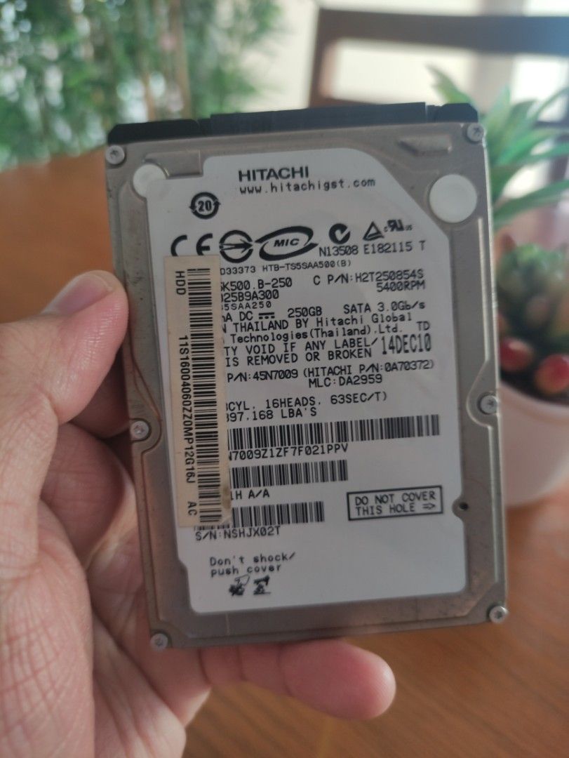 250 GB HDD HITACHI (Category: Hard Disks & Thumbdrives) located in Las Pinas. Submitted by dcluttahstah (Listing ID 1304751011, Image 3). Description: 💾 Product: 250 GB HDD HITACHI 💰 How to buy: • Payment process only in GCash or Maya (Send a PM) • Shipping fee is covered by the buyer • Inquiries? Just let me know 🤗.