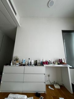 (Category: ) located in . Submitted by luxuryselfloved (Listing ID 1304623375, Image 1). Description: .