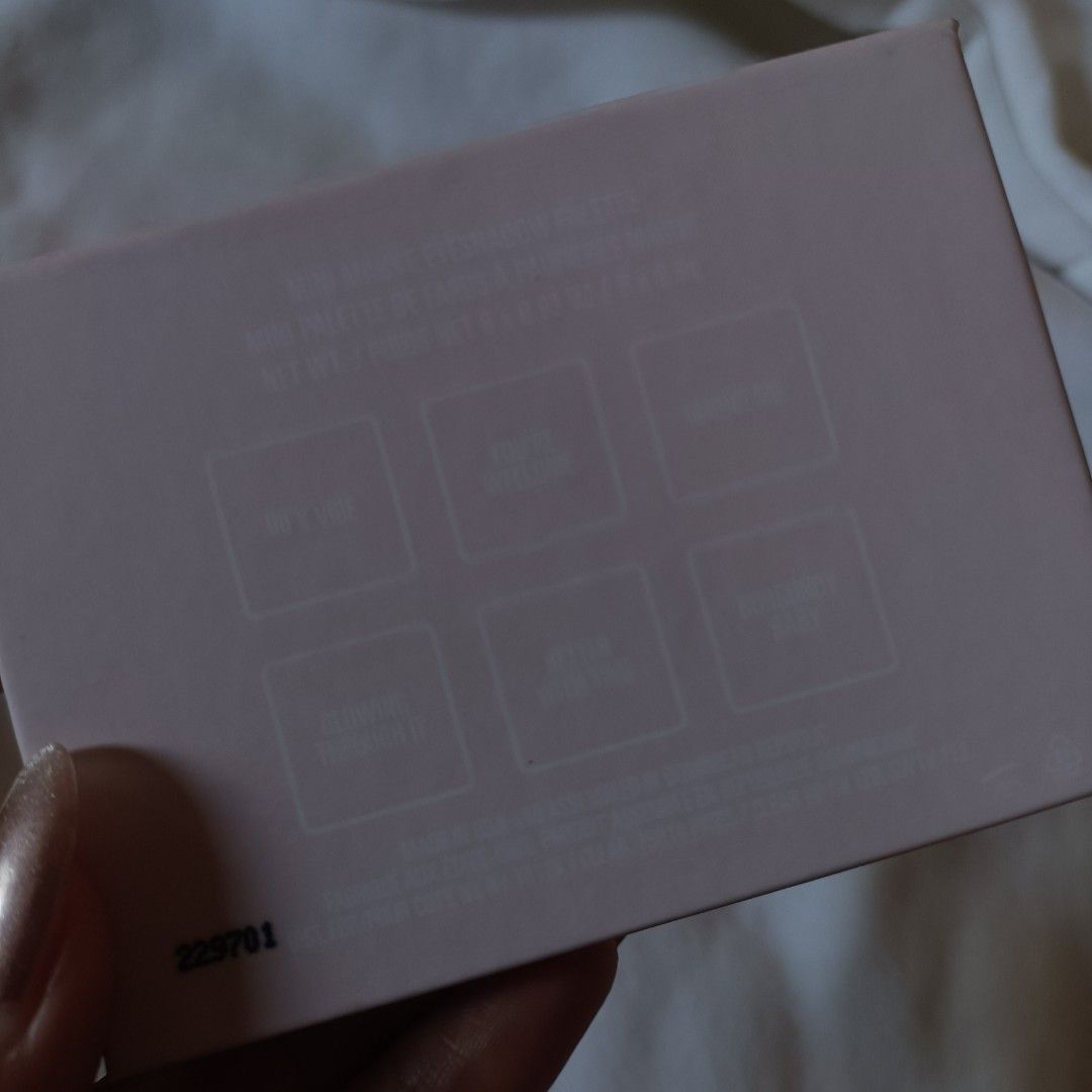 Authentic Kylie Cosmetics Eyeshadow Palette (Category: Makeup) located in Makati City. Submitted by declutterbrandnew (Listing ID 1304749161, Image 3). Description: REPRICED AGAIN TO P450 REPRICED TO 500 FROM P699 Swatched only. ❤️ Box - not so clean due to storage with other palettes. Priced in US stores P1200-1500 Selling Low. Shipping Fee shouldered by BUYER.