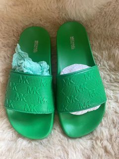 Authentic Michael Kors Gilmore Logo Embossed Faux Leather Slide Sandals 37 Bottega Green