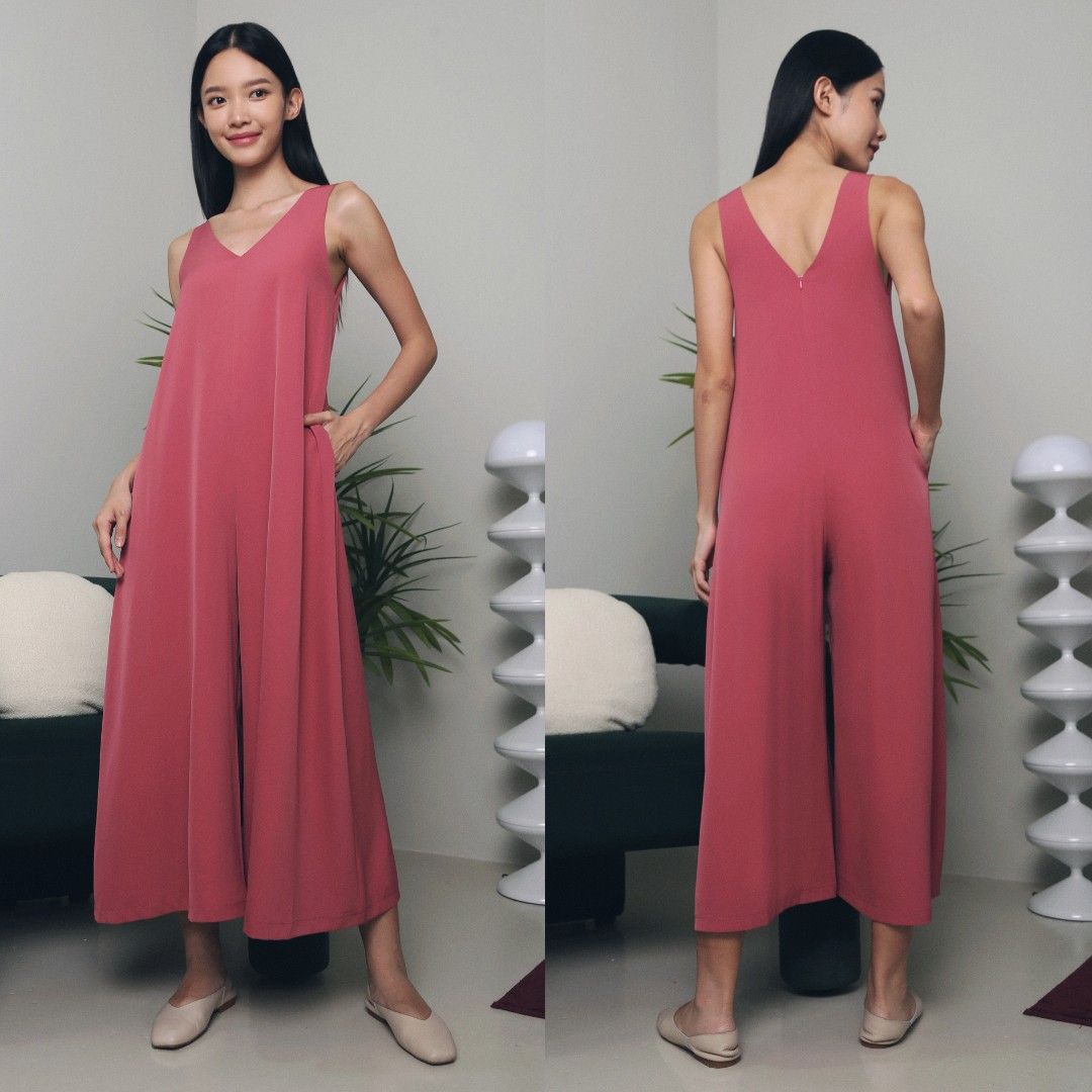 BNWT Hollyhoque Lincy Wide Leg Jumpsuit in Rose, Women's Fashion