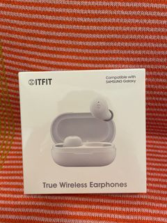 （分類：）位於 。 由 helloimtiny 提交（商品編號 1304761996，圖片 1）。簡介： 。
