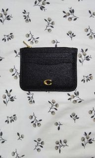 (Category: ) located in . Submitted by shoppingclearance (Listing ID 1304738777, Image 1). Description: .