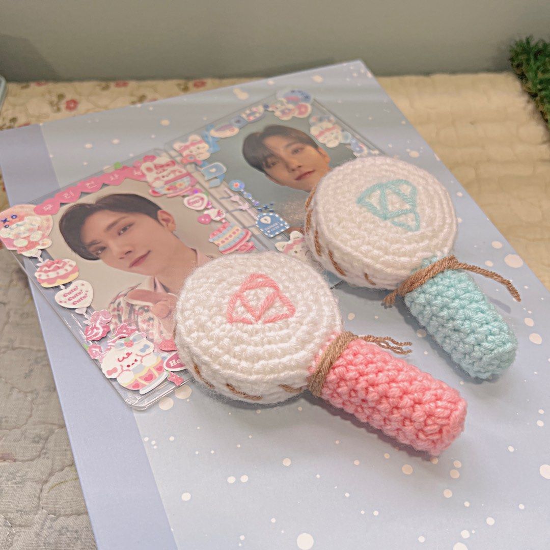 crochet seventeen sogo, Hobbies Toys, Stationery Craft