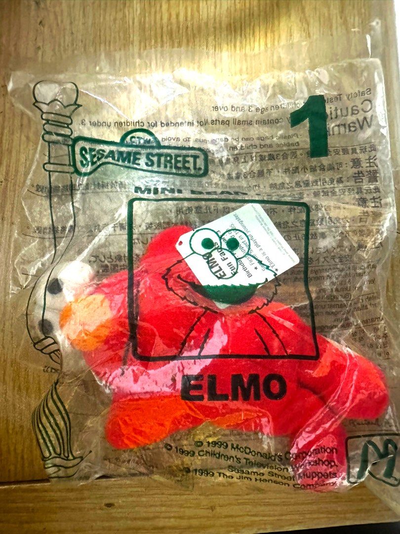 Elmo Small Elmo small plushie, Hobbies & Toys, Toys & Games on Carousell