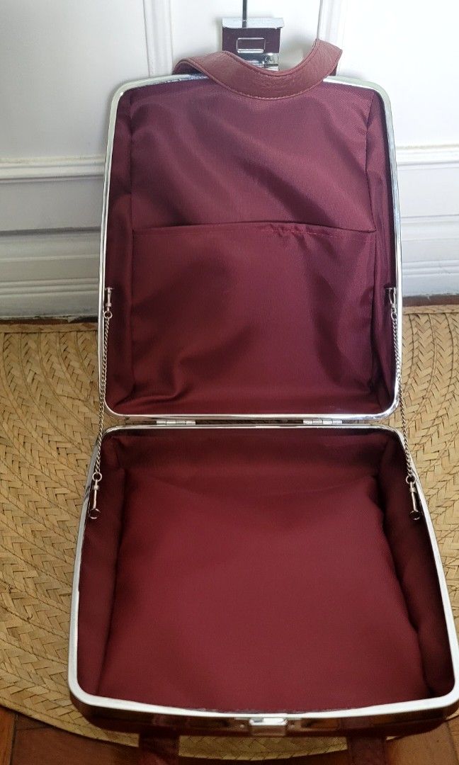 Hard case garment bag shop