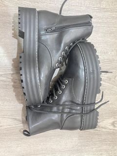 H&M Combat boots size US 6