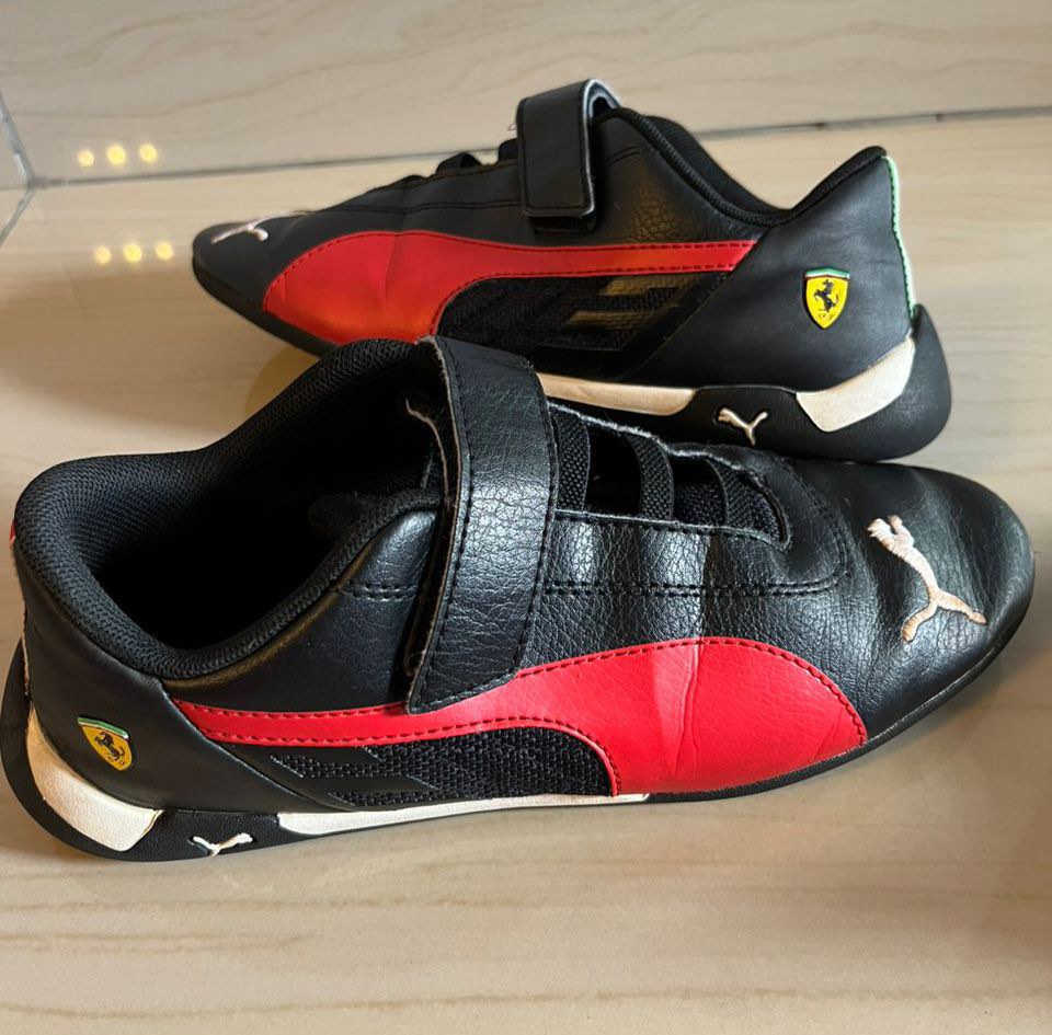 Kasut Puma ferrari