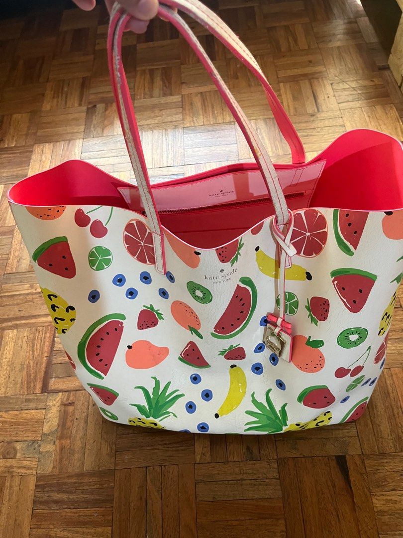 Kate Spade Weekend Bag - Orig (Category: Shoulder Bags) located in Makati City. Submitted by yoursecondbest (Listing ID 1304622824, Image 1). Description: Spacious and reliable weekend bag! It has flaws sa handle as seen on the last photos. It’s not chipping leather but only just paint. You can cover with cloth or replace the handle na lang. Needs cleaning too. And then normal signs of usage..