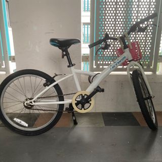 (Category: ) located in . Submitted by musaa2010 (Listing ID 1304713809, Image 1). Description: .