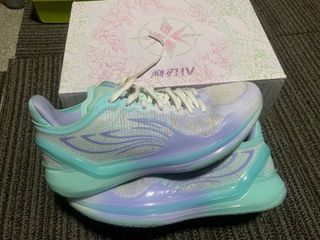 (Category: ) located in . Submitted by shoesausa (Listing ID 1304766779, Image 1). Description: .