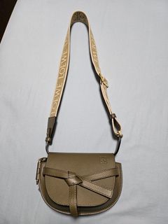 （分類：）位於 。 由 mumcca 提交（商品編號 1304756984，圖片 1）。簡介： 。