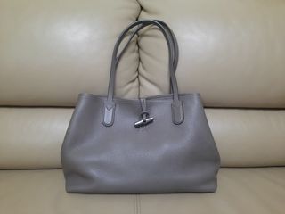 （分類：）位於 。 由 ccy927 提交（商品編號 1304725984，圖片 1）。簡介： 。