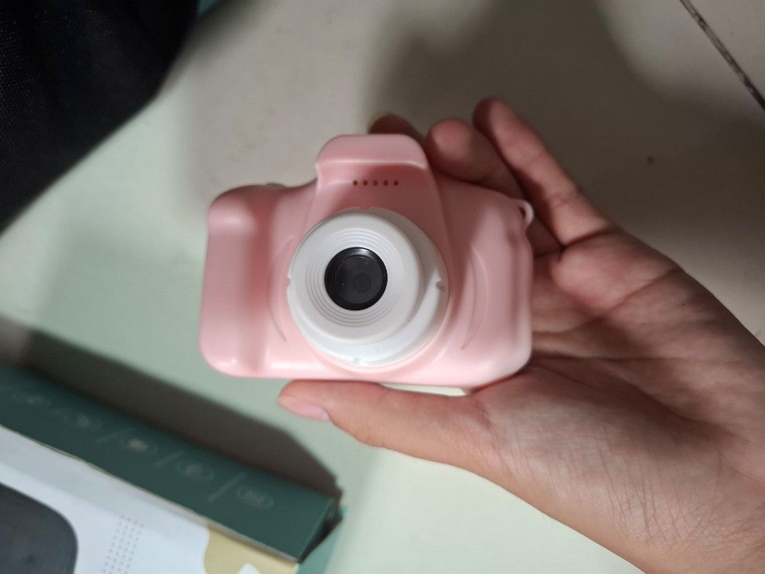 mini digi cam (Category: Cameras) located in Taytay. Submitted by rox.sell (Listing ID 1304784765, Image 3). Description: .