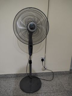 (Category: ) located in . Submitted by 8007kong (Listing ID 1304634889, Image 1). Description: .