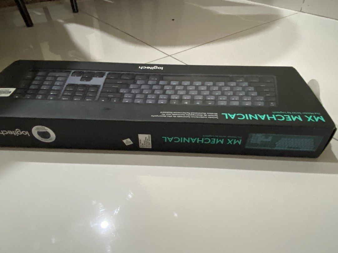 MX Mechanical (Category: Computer Keyboard) located in Kuala Lumpur. Submitted by hazro (Listing ID 1304621070, Image 1). Description: Like new condition Just bought on 28/3/24 Only used it for 2 weeks .