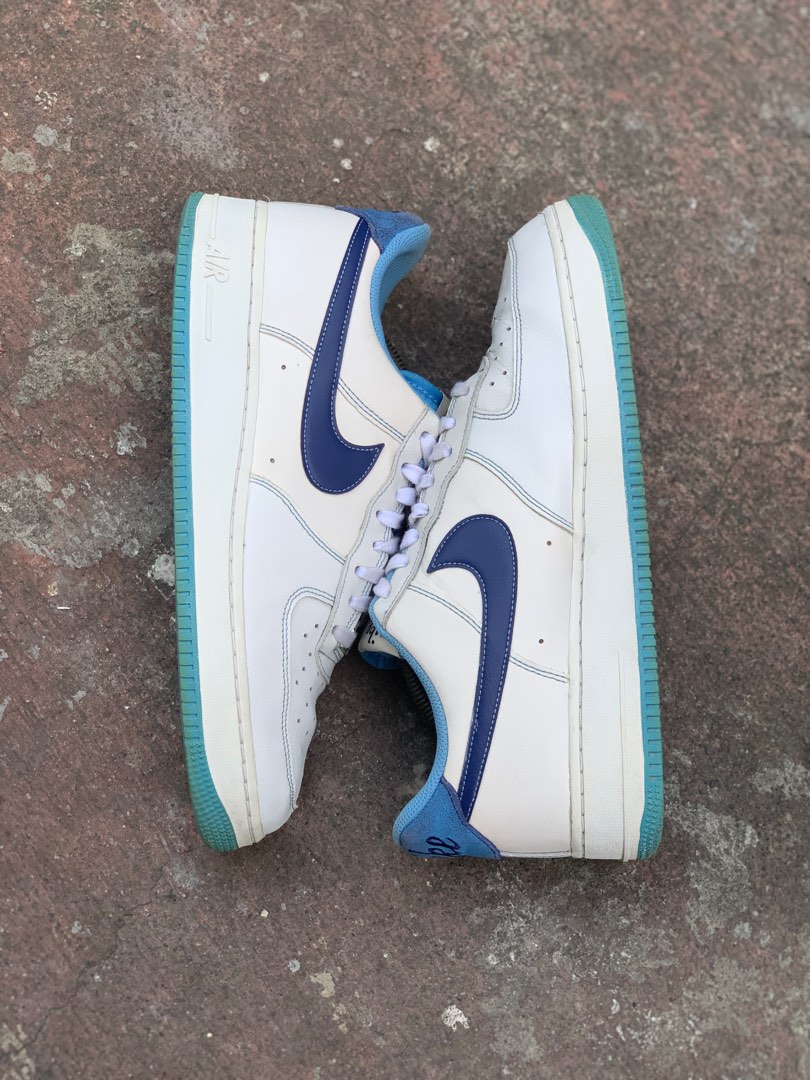 university blue af1