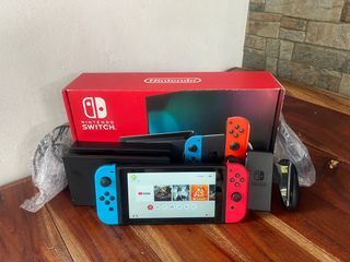 Nintendo Switch V2 (complete with box)