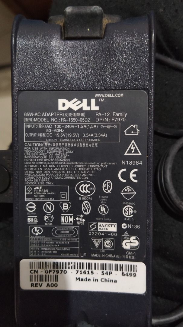 Original Dell Laptop Charger Adaptor 65 Watts (Category: Chargers) located in Cainta. Submitted by sannypasc (Listing ID 1304756613, Image 2). Description: Original Dell Laptop Chargers For Inspiron and Latitude Series Models Input: 100-240 Volts 1.5 Amps 50/60Hz (Autovolt) Output: 19.5 Volts – 3.34 Amps Output Power: 65 Watts Power cord included. No issue, good working condition Price is negotiable. Meetup: Pick up in my area, via Lalamove, Grab