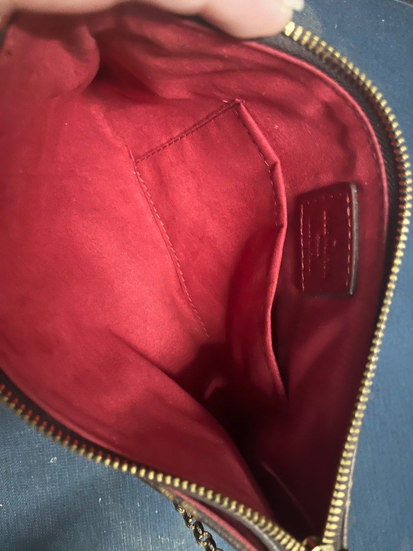 Lv Pallas clutch (Category: Luxury Bags & Wallets) located in Cagayan de Oro. Submitted by shop4value2015 (Listing ID 1304777187, Image 3). Description: LV pallas clutch With sling Very nice inside and out .