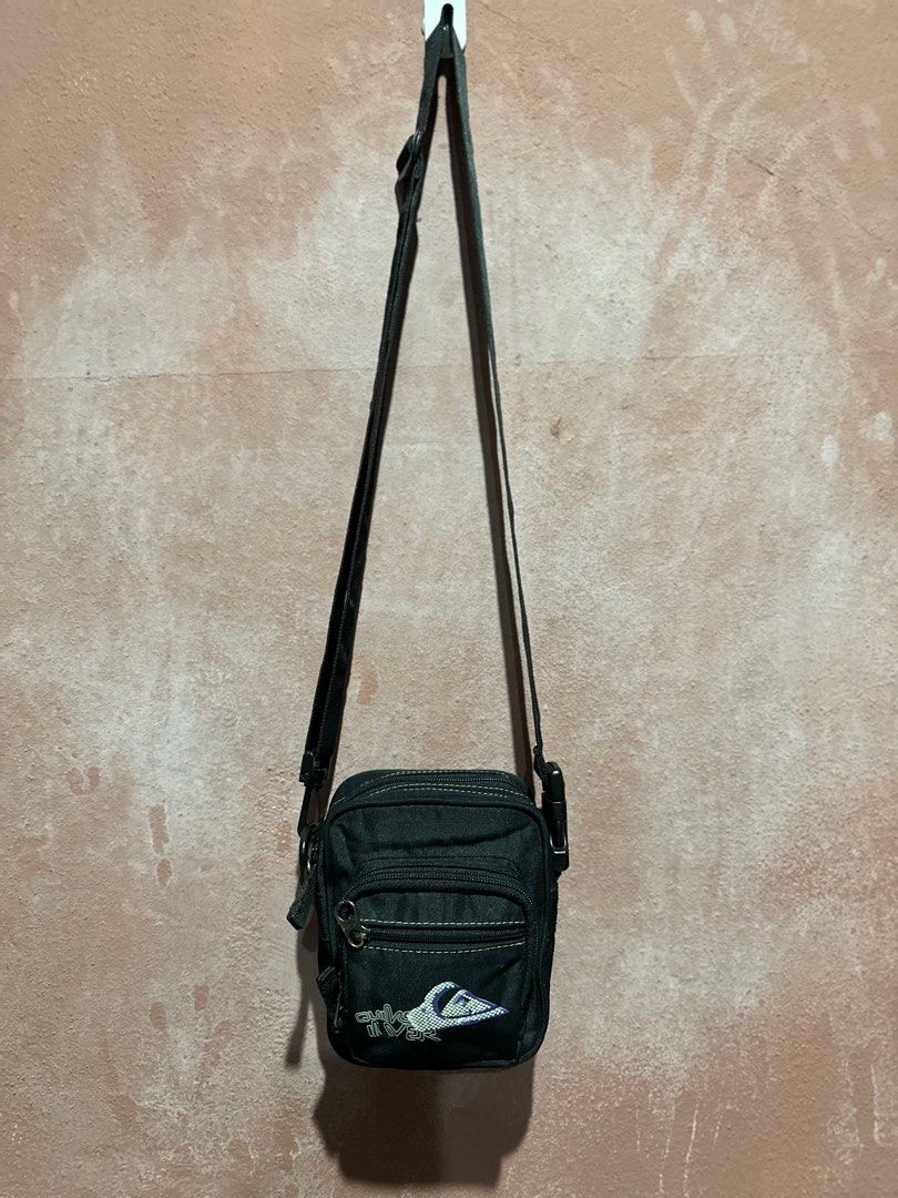 Quiksilver sling bag clearance