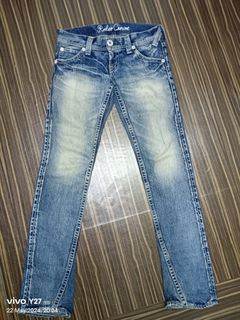 (Category: ) located in . Submitted by marbundlestoremy (Listing ID 1304739460, Image 1). Description: .
