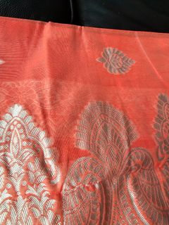 (Category: ) located in . Submitted by shashaa.closet (Listing ID 1304750708, Image 1). Description: .
