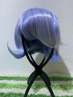Short blue wig