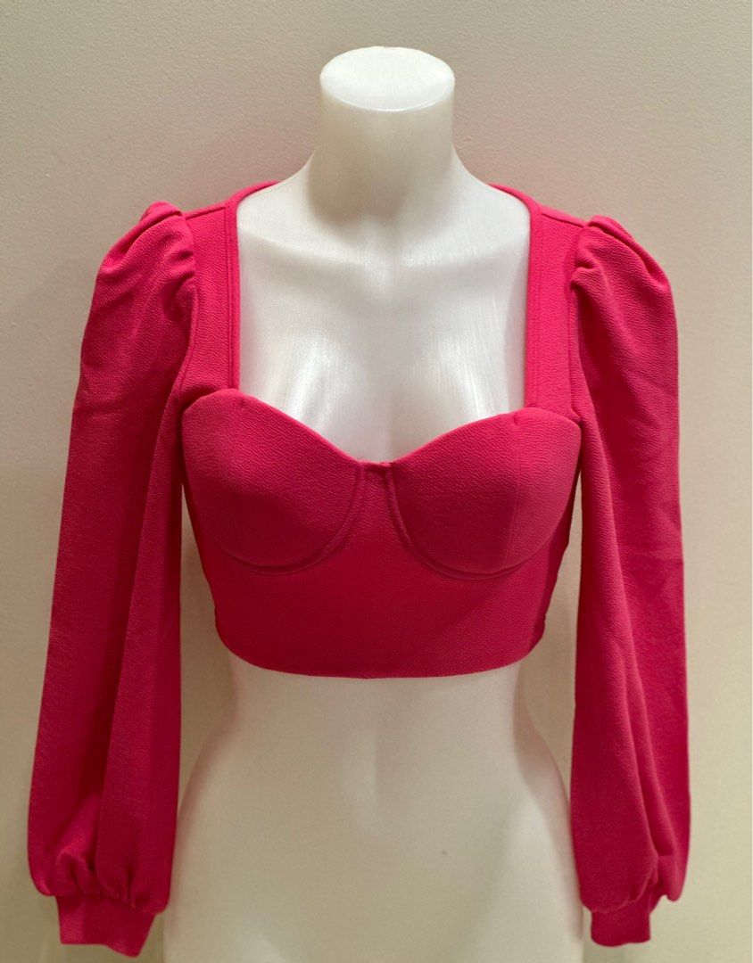 sweetheart neckline cropped top (Category: Longsleeves) located in Marikina City. Submitted by cherryblueberry (Listing ID 1304788858, Image 1). Description: .
