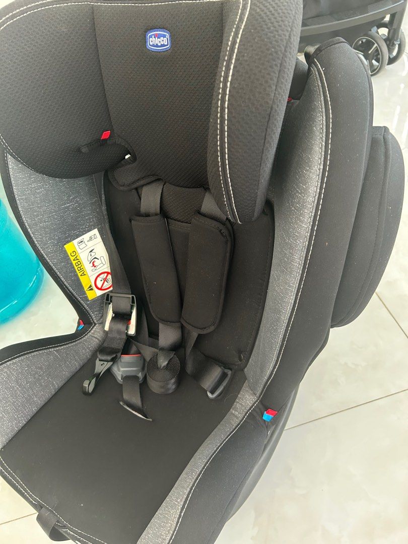 Unico Plus convertible car seat Chicco (Category: Car Seats) located in Binan City. Submitted by carol2829 (Listing ID 1304774321, Image 1). Description: Good as new. we only used it less than 5 times. baby wants to be carried. with infant seat.
