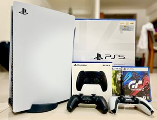 (Category: ) located in . Submitted by EssentialsPreloved (Listing ID 1304747093, Image 1). Description: .