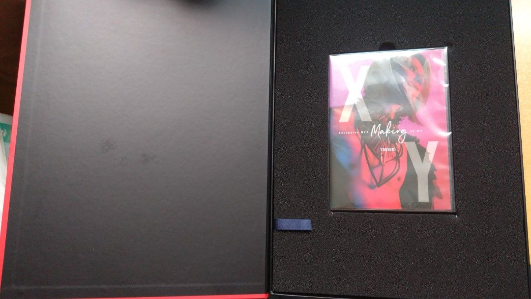 X Japan Yoshiki xy 豪華寫真集dvd, 興趣及遊戲, 音樂、樂器& 配件 