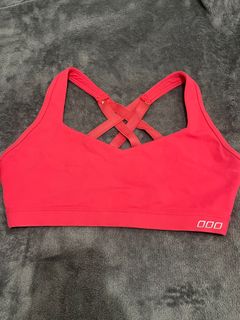 (Category: ) located in . Submitted by faveactivewear (Listing ID 1304664371, Image 1). Description: .