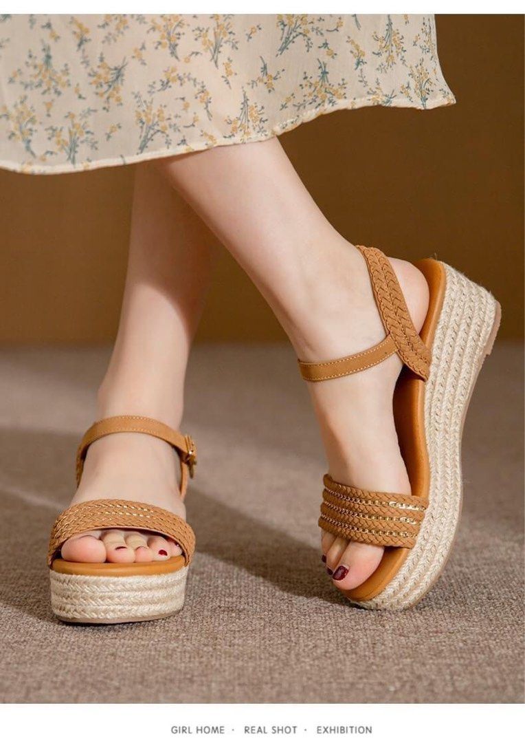 50 OFF SIKETU Platform Wedge Sandals Women s Fashion Footwear Sandals on Carousell