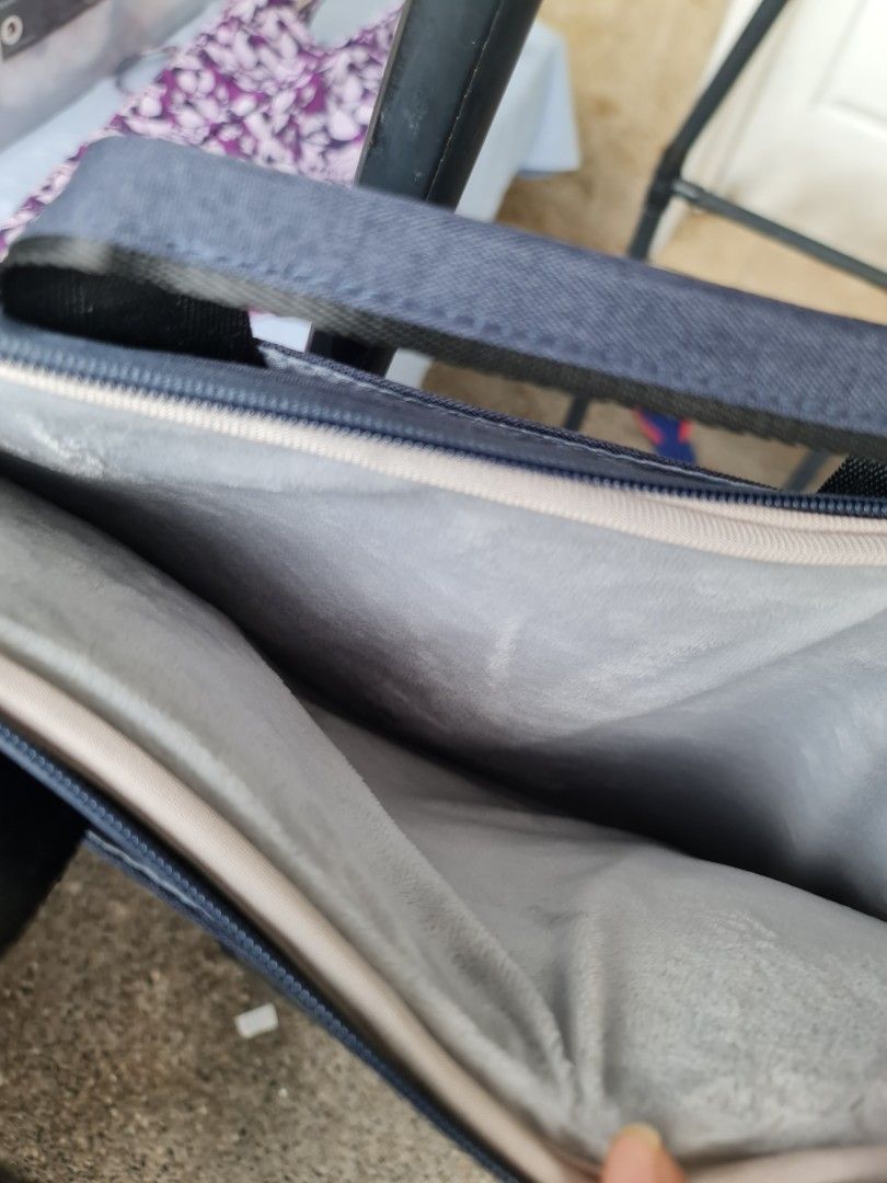 5-Compartment Slim Laptop Bag (Blue) (Category: Laptop Bags & Sleeves) located in Quezon City. Submitted by lorenandi (Listing ID 1304950360, Image 2). Description: ♡ Brand new but no tag. Never used ♡ Bought wrong size. Doesn't fit new laptop.