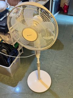（分類：）位於 。 由 hellohellohalo_501 提交（商品編號 1304944191，圖片 1）。簡介： 。